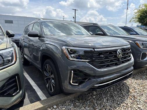 2025 Volkswagen Atlas 2.0T SEL Premium R-Line