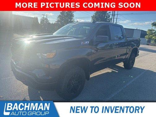 2022 Chevrolet Silverado 1500 Custom Trail Boss