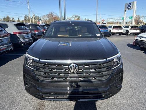 2026 Volkswagen Atlas Cross Sport 2.0T SEL R-Line Black