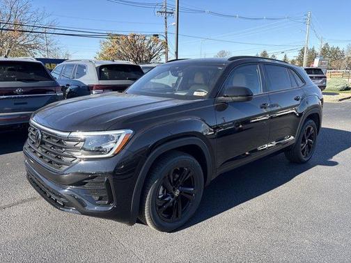 2026 Volkswagen Atlas Cross Sport 2.0T SEL R-Line Black