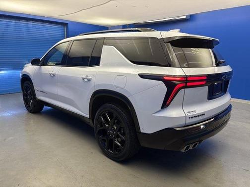 2025 Chevrolet Traverse RS