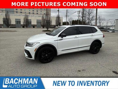 2022 Volkswagen Tiguan 2.0T SE R-Line Black