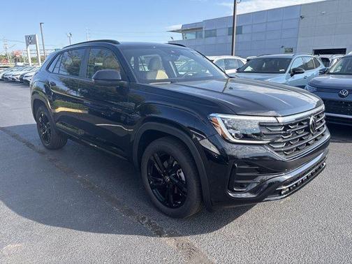 2026 Volkswagen Atlas Cross Sport 2.0T SEL R-Line Black
