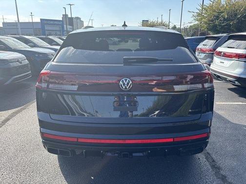 2026 Volkswagen Atlas Cross Sport 2.0T SEL R-Line Black