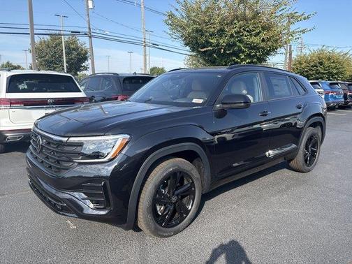 2026 Volkswagen Atlas Cross Sport 2.0T SEL R-Line Black