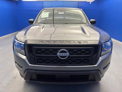2022 Nissan Frontier S