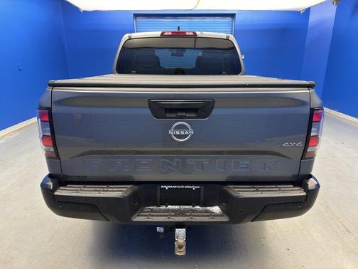 2022 Nissan Frontier S