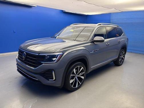 Pure Gray 2025 Volkswagen Atlas 2.0T SEL Premium R-Line