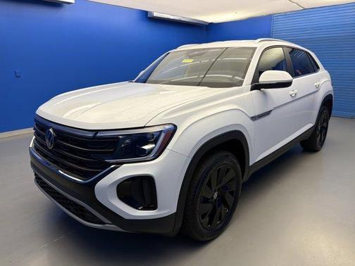 Pure White 2025 Volkswagen Atlas Cross Sport 2.0T SE w/Technology