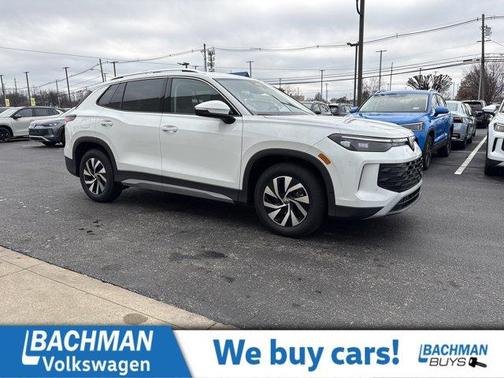 Pure White 2026 Volkswagen Tiguan 2.0T S