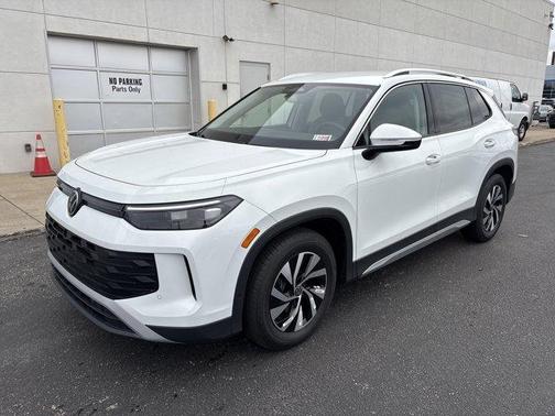 Pure White 2026 Volkswagen Tiguan 2.0T S