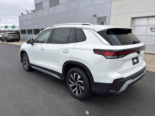 Pure White 2026 Volkswagen Tiguan 2.0T S