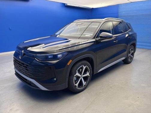 2025 Volkswagen Tiguan 2.0T SE