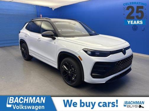 2025 Volkswagen Tiguan 2.0T SE R-Line Black