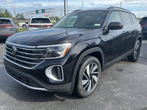 Deep Black Pearl 2026 Volkswagen Atlas 2.0T SE W/TECHNOLOGY