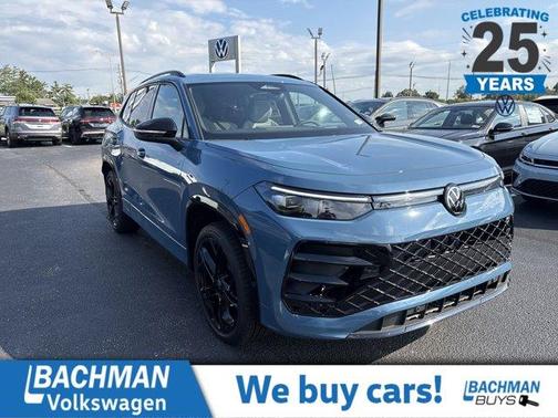 2025 Volkswagen Tiguan 2.0T SE R-Line Black