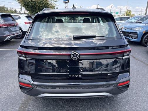 2025 Volkswagen Taos 1.5T S