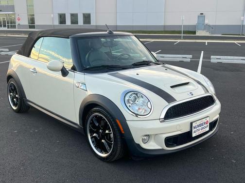 2011 MINI Cooper S Base