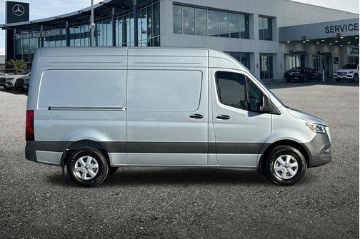 2025 Mercedes-Benz Sprinter 2500 Standard Roof