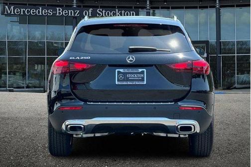 2025 Mercedes-Benz GLA 250 Base