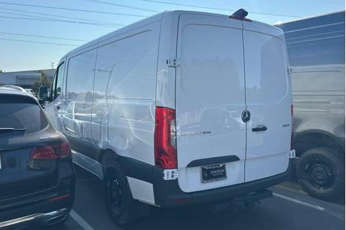 2025 Mercedes-Benz Sprinter 2500 Standard Roof