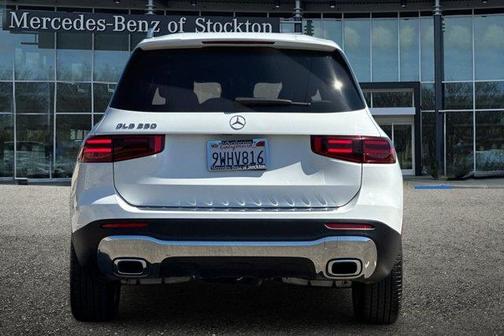Polar White 2026 Mercedes-Benz GLB 250 Base