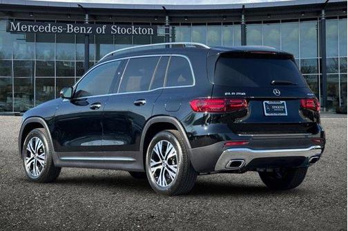 2026 Mercedes-Benz GLB 250 Base 4MATIC