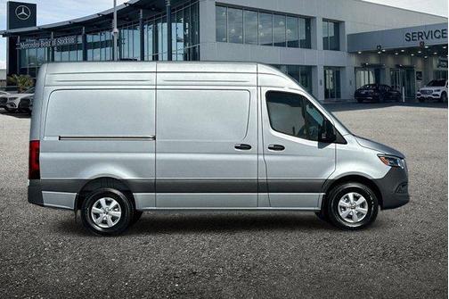 2025 Mercedes-Benz Sprinter 2500 Standard Roof