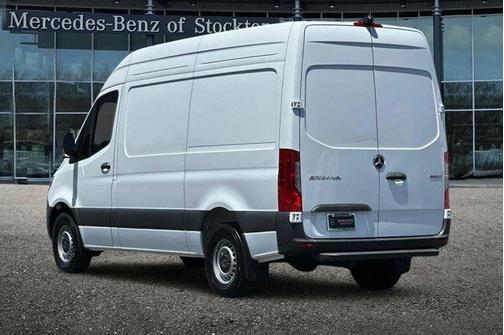 2025 Mercedes-Benz Sprinter 2500 Standard Roof