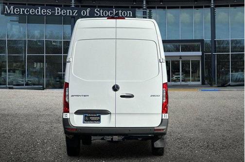 2025 Mercedes-Benz Sprinter 2500 High Roof