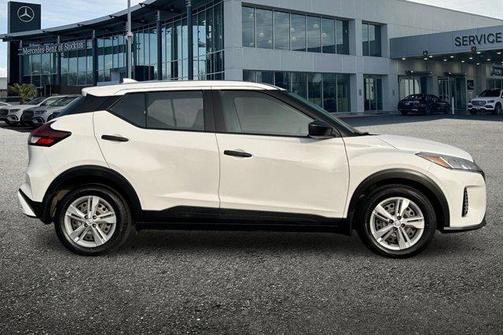 2023 Nissan Kicks S