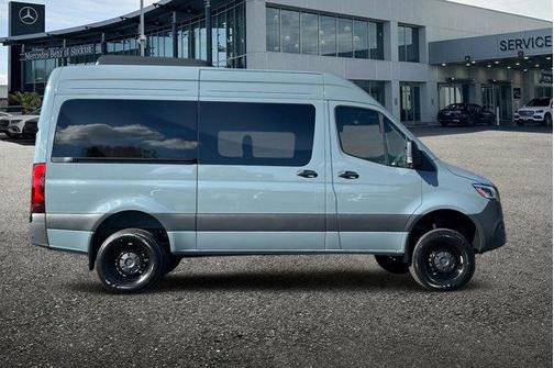 2026 Mercedes-Benz Sprinter 2500 144 WB Standard Roof Passenger