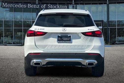 2026 Mercedes-Benz GLA 250 Base 4MATIC