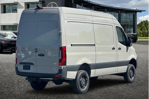 2025 Mercedes-Benz Sprinter 2500 Standard Roof