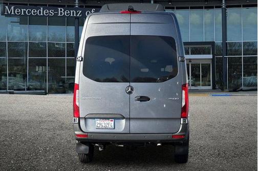 2025 Mercedes-Benz Sprinter 2500 144 WB Standard Roof Passenger