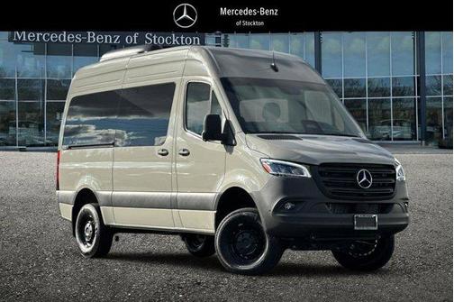 2026 Mercedes-Benz Sprinter 2500 144 WB Standard Roof Passenger