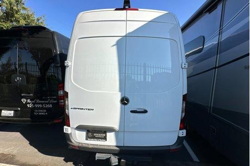 2024 Mercedes-Benz eSprinter 2500 170 WB High Roof Cargo