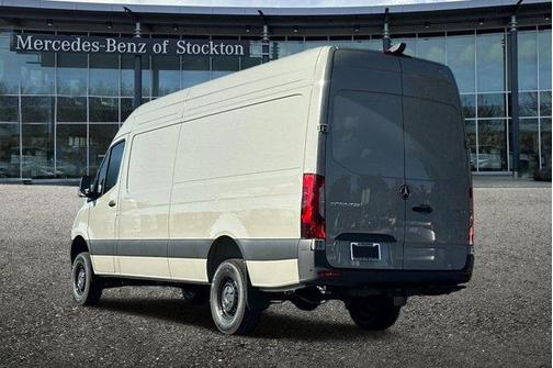2026 Mercedes-Benz Sprinter 2500 High Roof