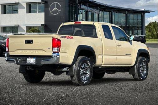 2017 Toyota Tacoma 