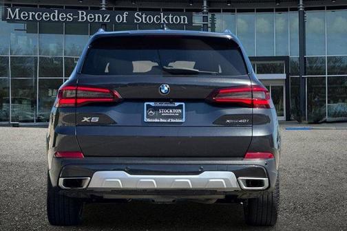 Dark Graphite Metallic 2023 BMW X5 xDrive40i