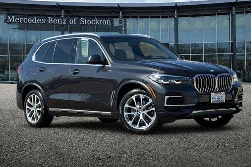 Dark Graphite Metallic 2023 BMW X5 xDrive40i