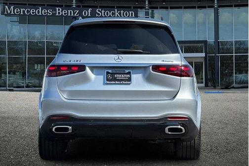 2026 Mercedes-Benz GLS 450 