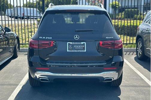 2025 Mercedes-Benz GLB 250 Base 4MATIC
