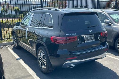 2025 Mercedes-Benz GLB 250 Base 4MATIC