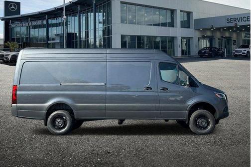 2025 Mercedes-Benz Sprinter 2500 High Roof