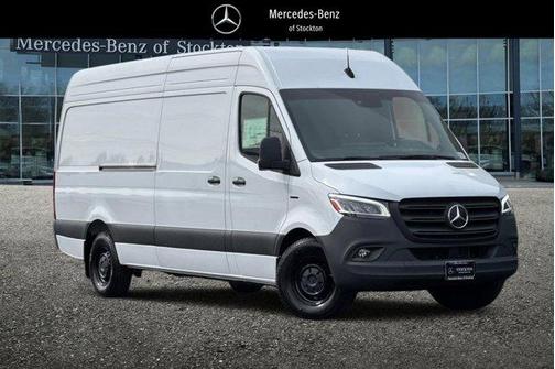 2024 Mercedes-Benz eSprinter 2500 170 WB High Roof Cargo