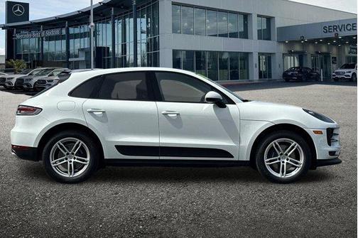 2020 Porsche Macan Base