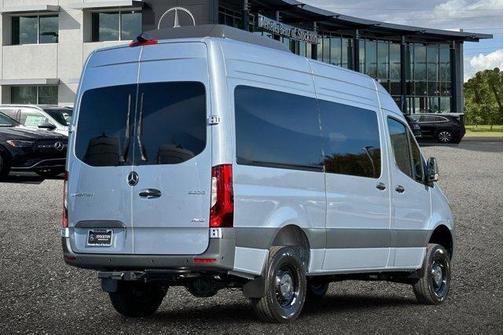 2025 Mercedes-Benz Sprinter 2500 144 WB Standard Roof Passenger