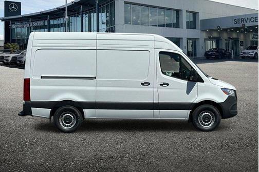 2025 Mercedes-Benz Sprinter 2500 Standard Roof
