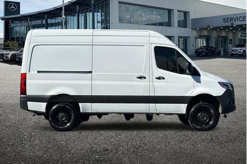 2024 Mercedes-Benz Sprinter 2500
